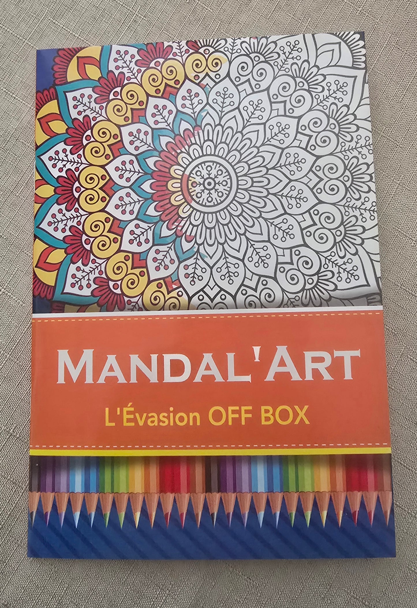 Kit Coloriage Mandala & Crayons de Couleur Pastel – 31 Modèles + 24 Couleurs Duo